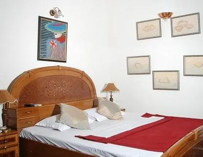 Hotel Thirty Six International - Image 1