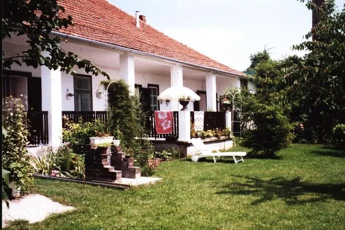Cserohati Vendeghaz - Image 1