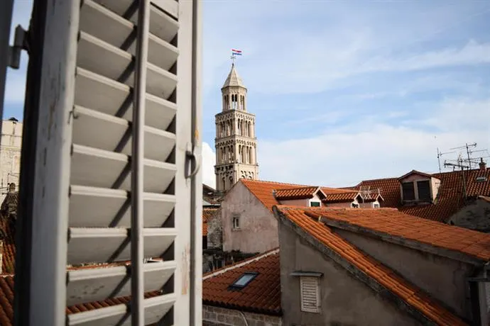 Old Town Hostel Split - Image 1