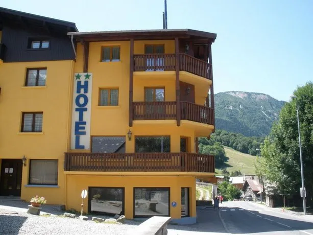 Hôtel les Mélèzes - Image 1
