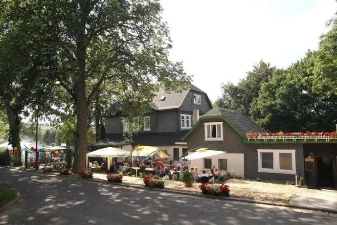 Hotelpension zur Lärche - Image 1