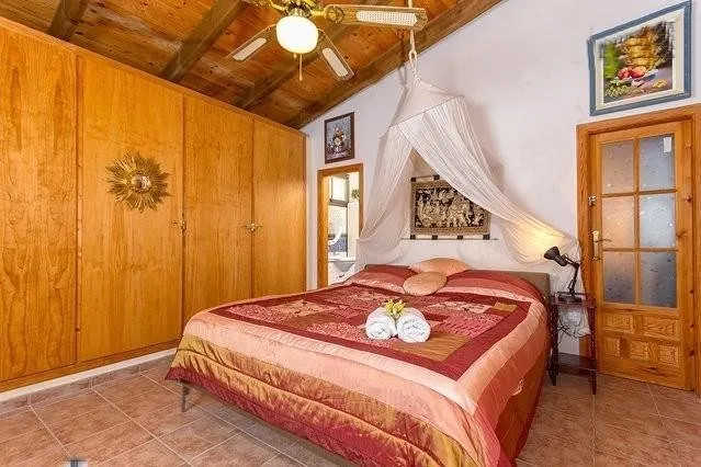 Villa Flores - Image 1