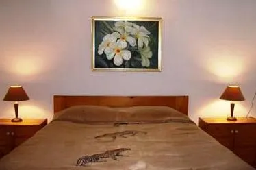 Villa Gold - Image 1