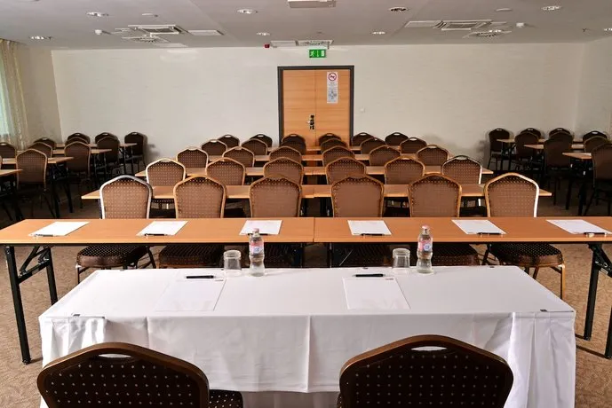 Expo Congress Hotel - Image 1