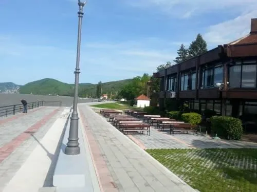 Hotel Golubacki Grad - Image 1