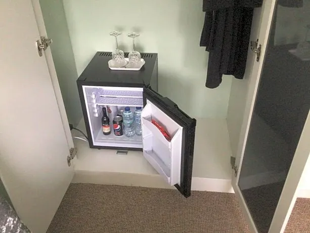 Apps B&B - Image 1