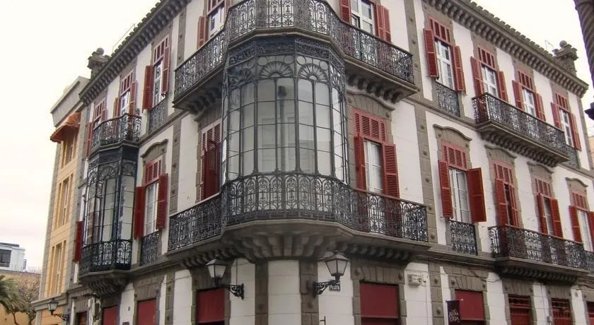 Triana Luxury Apartments - Image 1