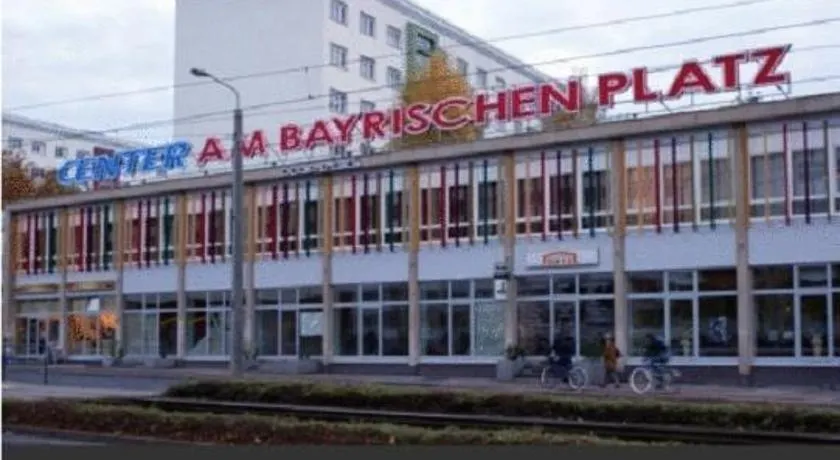 Hostelbar - Image 1