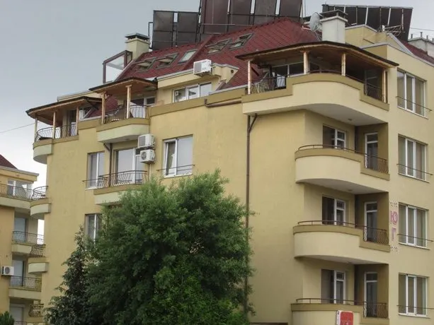 Guest House Yug - Image 1