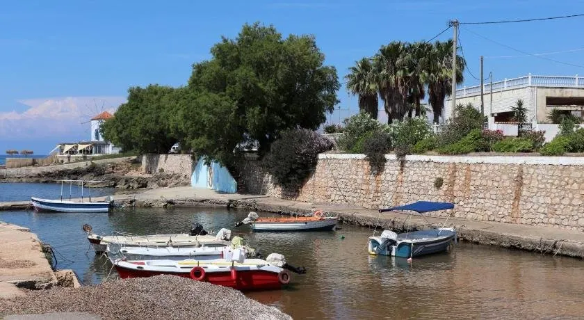 MIKIA-AGRILOS - Image 1