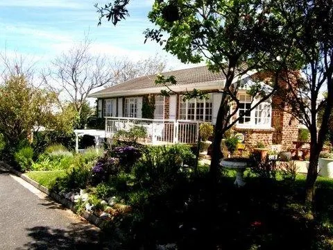Fynbos Corner Cottage - Image 1