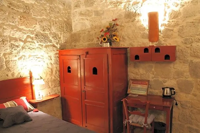 Chambre D'Hotes La Tour De Brazalem - Image 1