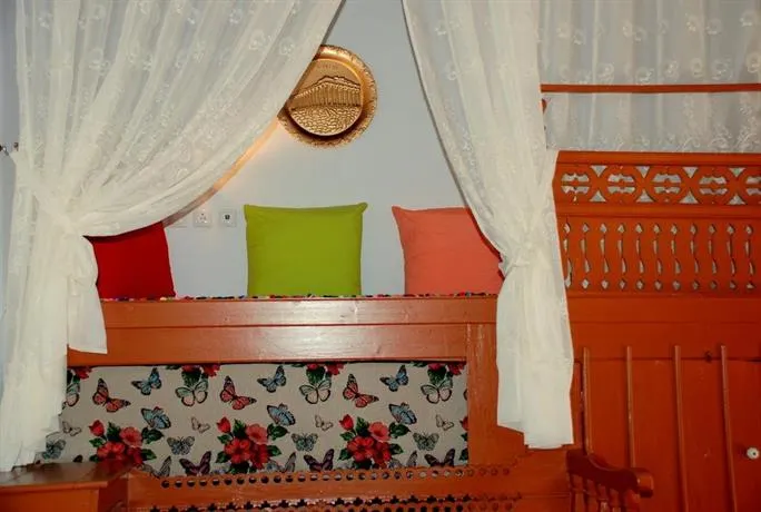 Anastasia House - Image 1