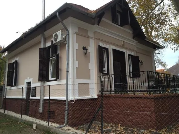 Smeraldo Kastely Szallo - Image 1