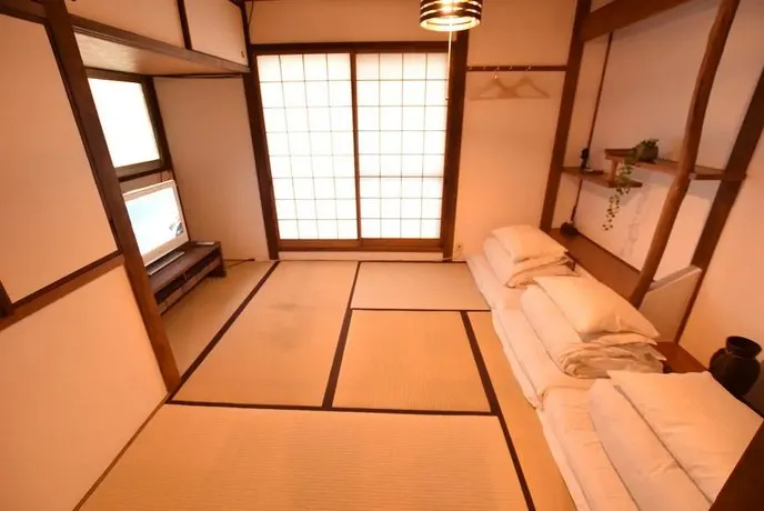 GORAKU UNIVERSAL BAY HOUSE - Image 1