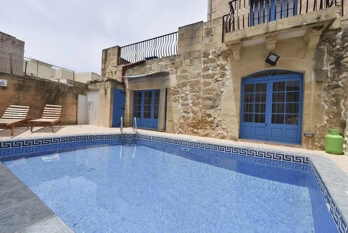 Tan-Nahla Farmhouse - Image 1