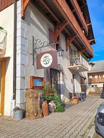 L'Auberge De Megevette - Image 1
