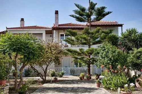 Samos Apartments - Image 1