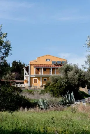 Athena Apartment - Image 1
