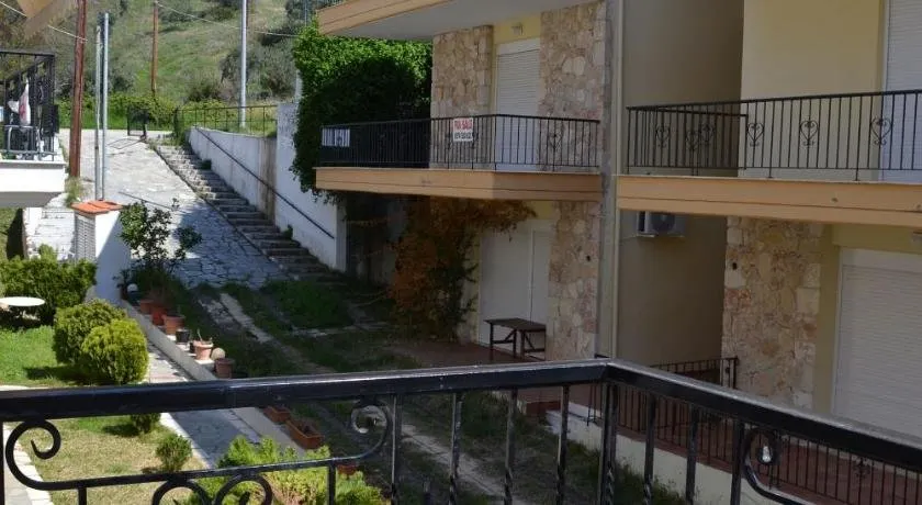 Roses RT apartments Skioni IV - Image 1