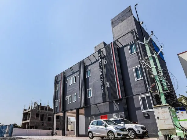 OYO Townhouse 054 Thoraipakkam - Image 1