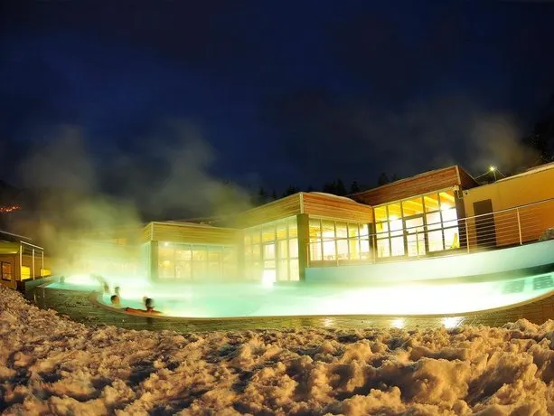 Casa Reit - Image 1