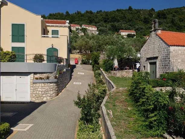 St Peter Villas - Image 1