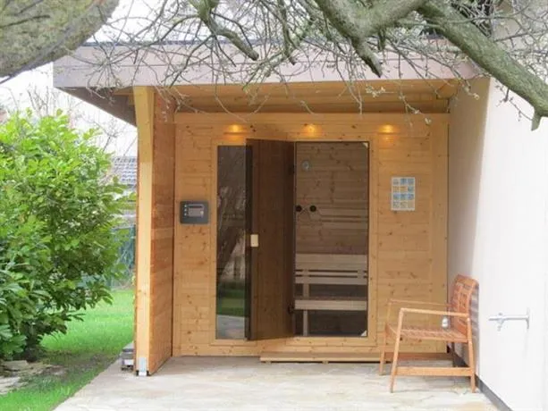 Ferienhaus Nr 55 im Landhausstil mit Kamin und Sauna - Image 1