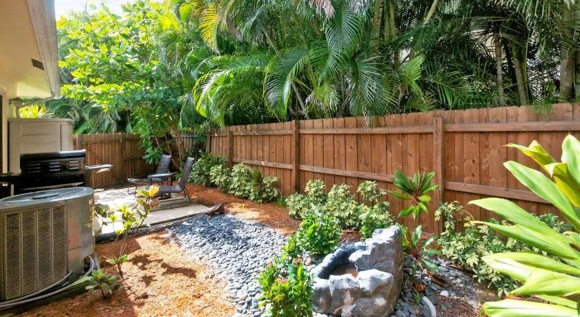 Highland Beach Retreat- Short walk to beach - Image 1