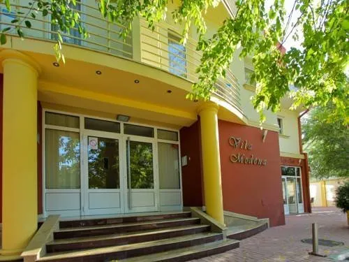 Prenociste Villa Modena - Image 1