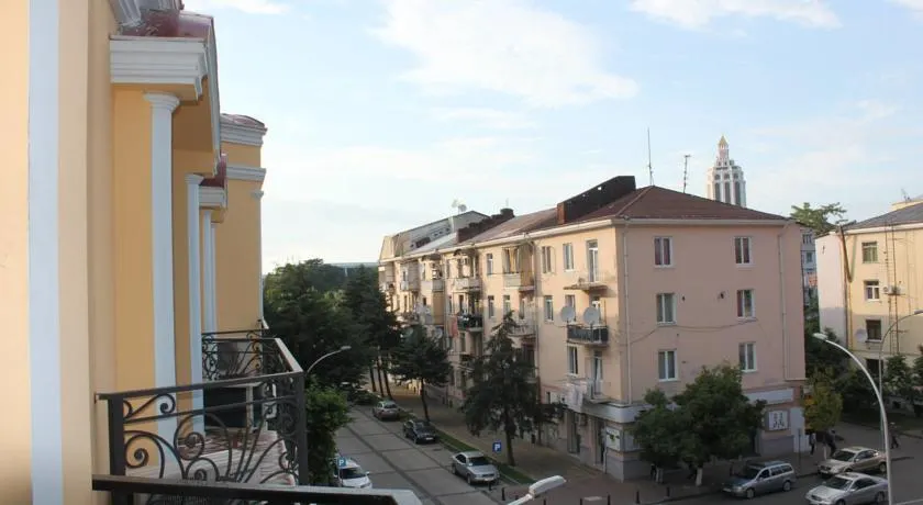 Guesthouse Abashidze 4 - Image 1