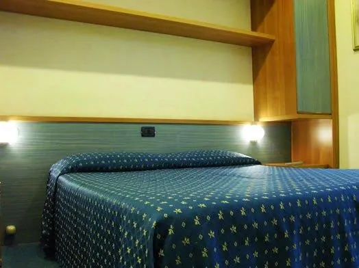 Hotel Premier Cavour - Image 1