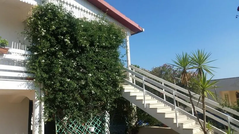 Delianick Holiday Home - Image 1