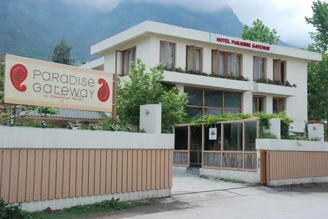 Hotel Paradise Gateway - Image 1