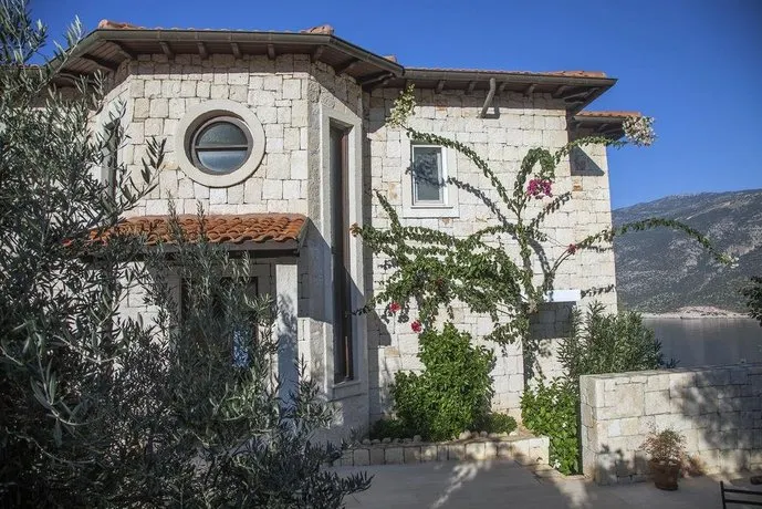 Luxury Villa Caretta - Image 1