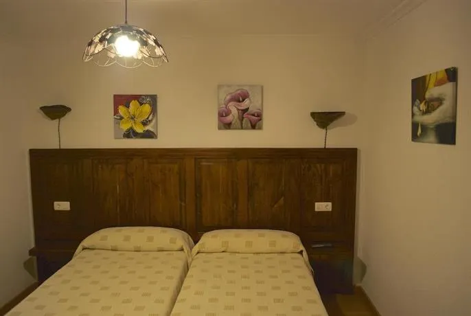 Hostal Monte Rio - Image 1