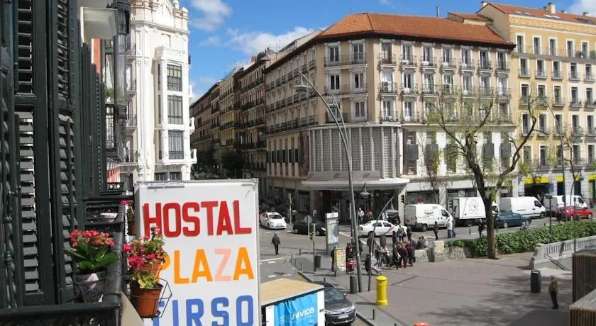Hostal Tirso Plaza - Image 1
