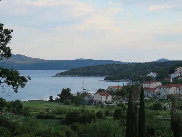 Vila Mozara - Image 1