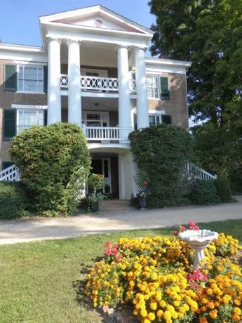 Maple Hall Inn - Image 1