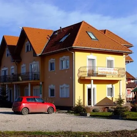 Kehida Wellness Apartmanok - Image 1
