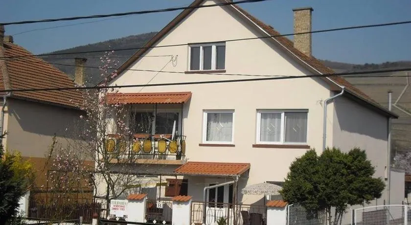 Tulipánfa - Image 1
