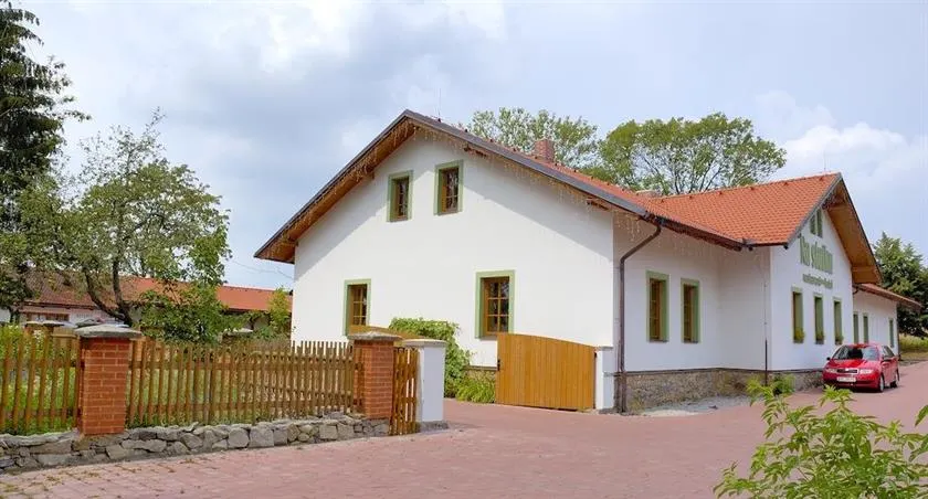 Hotel Na Statku Mirošov - Image 1