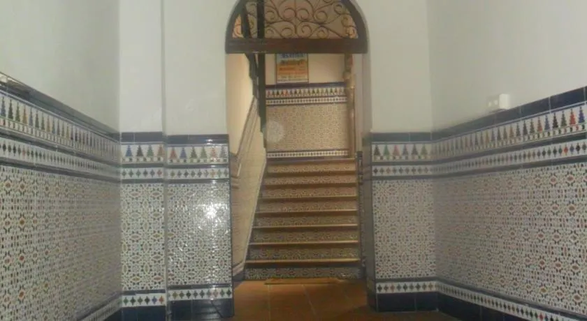 Pension Reina Isabel - Image 1