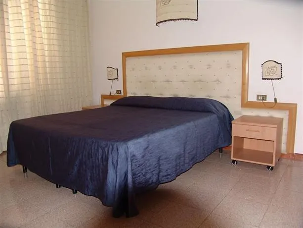 Hotel Astor - Image 1