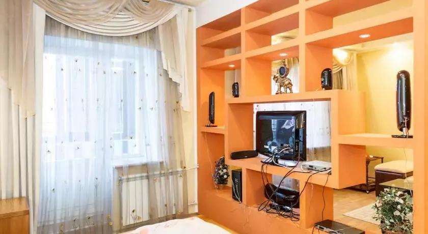 Apartment on Soborniy 177 - Image 1