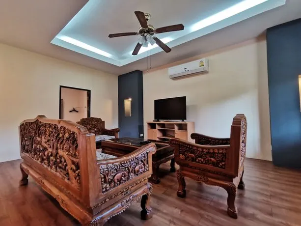 Thai Crystal Resident - Image 1