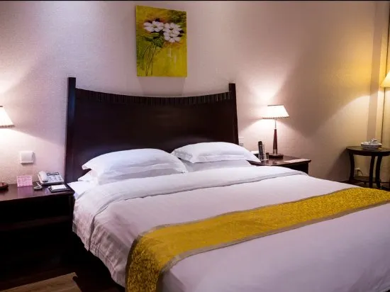 Crystal Hotel - Image 1