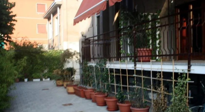 NEW FAMILY INN - Image 1