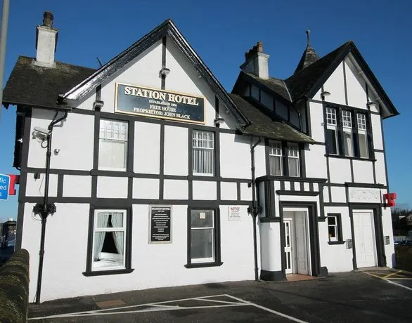 Station Hotel - Image 1