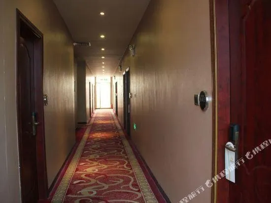 Zhen Jiu Xiang Hotel - Image 1
